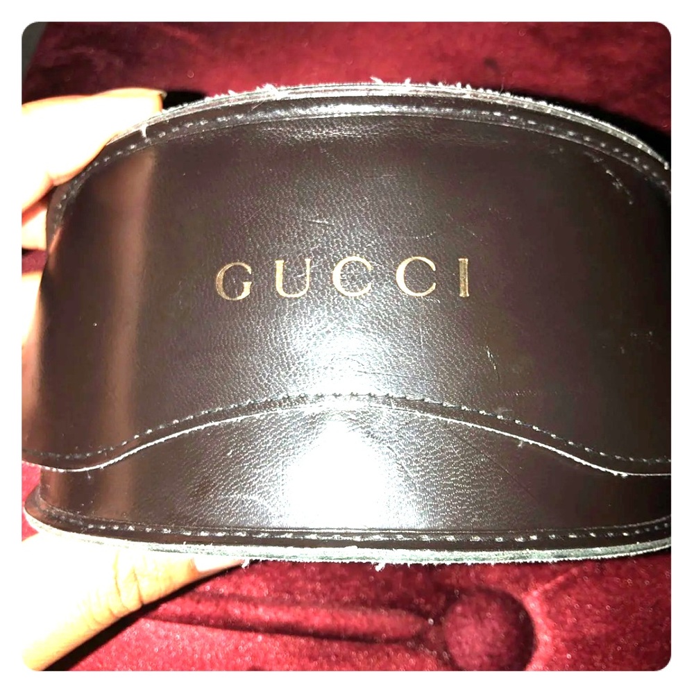 GUCCI SUNGLASSES W/ CASE!!